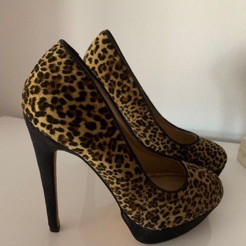 Catwalk tiger print pumps used, size 38