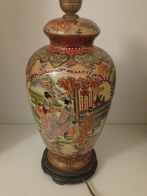 Satsuma table lamp used, height 40 cm
