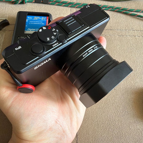 Sigma DP1s camera like new, rare model with Foveon X3 sensor