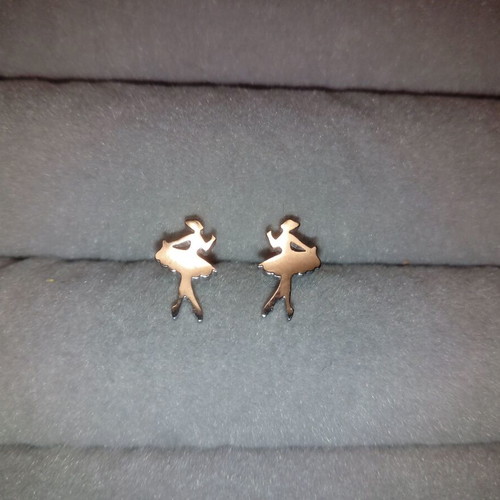 Pair of ballerina stud earrings new, silver steel