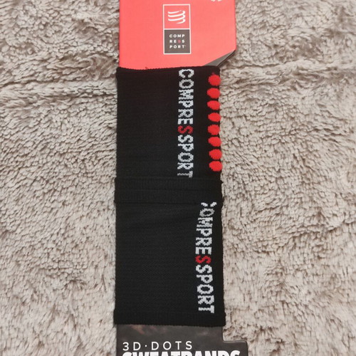Compressport wristbands new, pack of 2