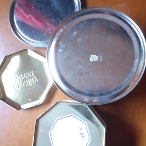 Metal cookie tins used, set of 2, polygonal and round