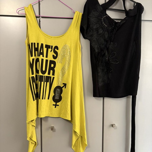 Women's blouses pack of 2 Large and Extra Large like new, black and yellow