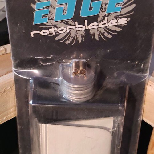 Edge helicopter blades 603mm and 713mm SE Premium CF new