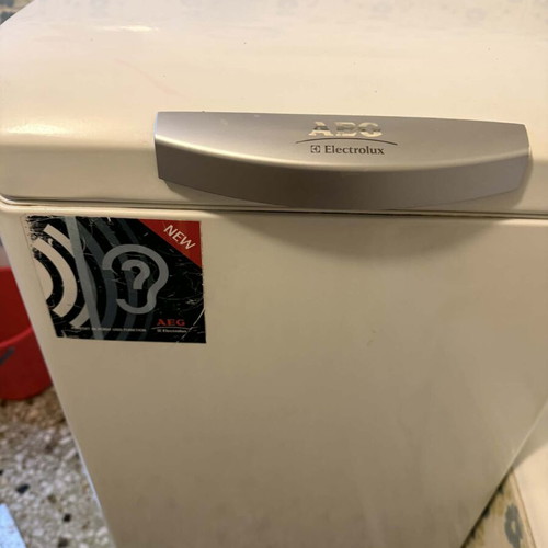 AEG Electrolux top loading washing machine like new, 6 kg