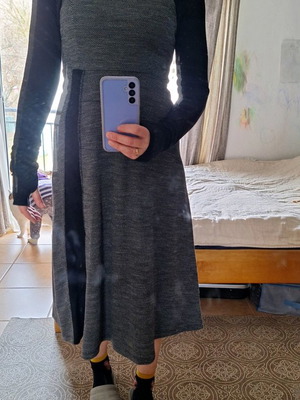 Attrattivo midi αμάνικο φόρεμα με μπολερό μεταχειρισμένο, γκρι, μέγεθος S