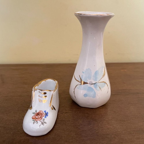 Porcelain antiques used, 2 small prewar pieces