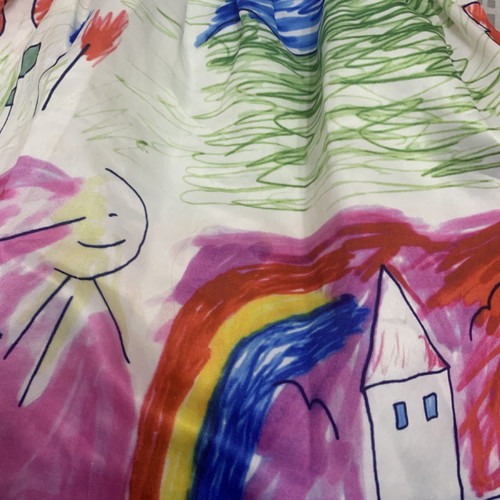 Girls' dress 3-4 years with childlike drawing and bright colors
