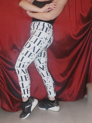 Women's high-waisted leggings Kendall+Kylie new, size XL, white and black