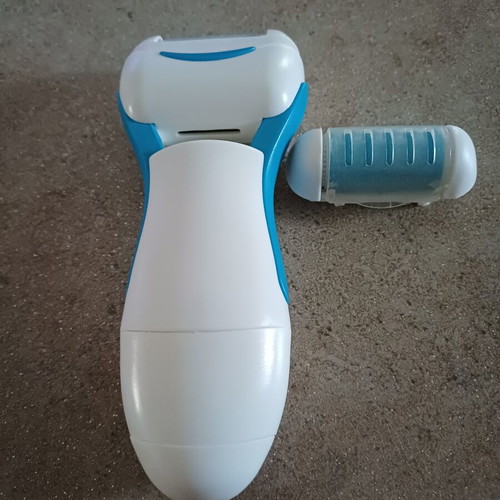 Foot File like new with alternative head, battery operated