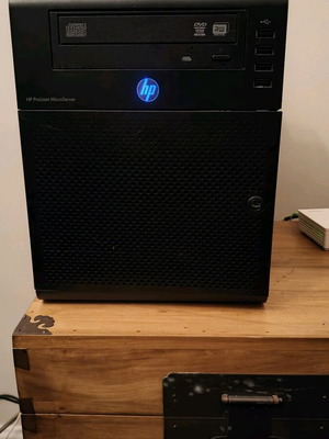 HP Proliant Microserver with 4 Bay SATA Drives like new
