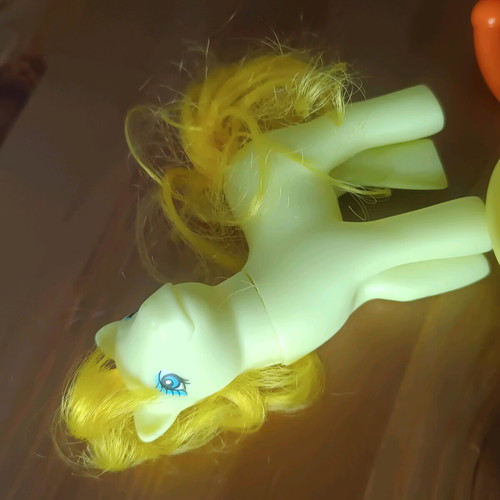 Ponies used, set with small blue Simba toys