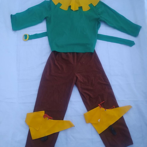 Robin Hood carnival costume used for 8 years old