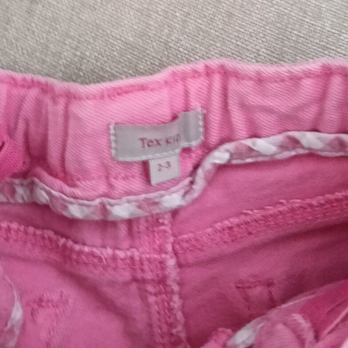 Gap shorts for 3 years old, like new, black and white with pink denim gift