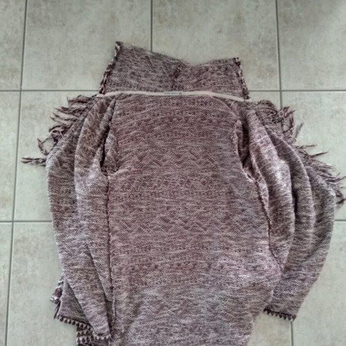 Bershka knitted cardigan like new, burgundy and white with hood