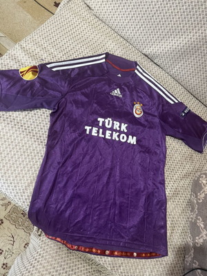 B. Özbek Authentic Player Jersey like new