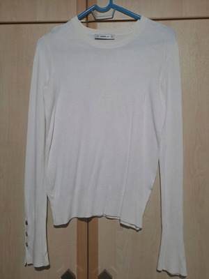 Μπλούζα Zara Basic με κουμπιά στα μανίκια σαν καινούργια, άσπρη