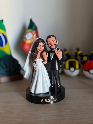 3D Printed Προσωποποιημένη Γαμήλια Φιγούρα Ζευγαριού βαμμένη στο χέρι