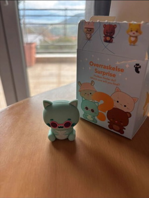 Figure new with packaging and gift