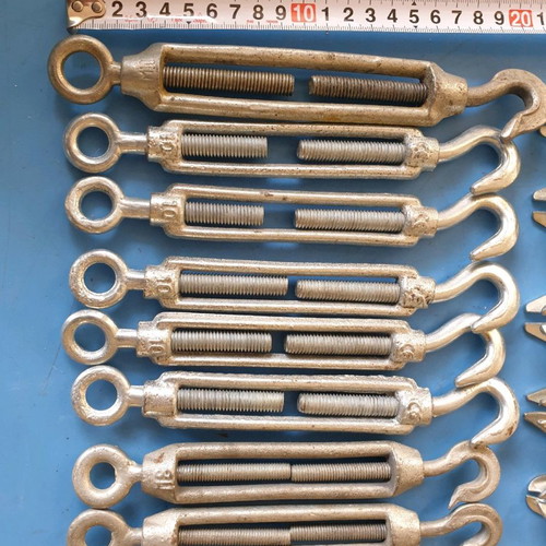 Turnbuckles new, pack of 8 pieces