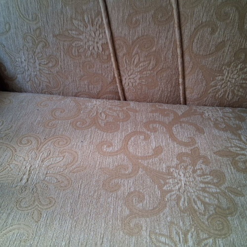Living room set with two-seater sofa and two single armchairs like new