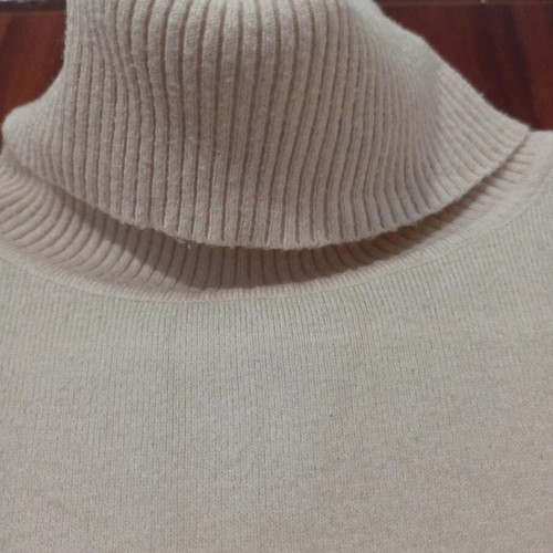 Turtleneck sweater beige size s/m like new