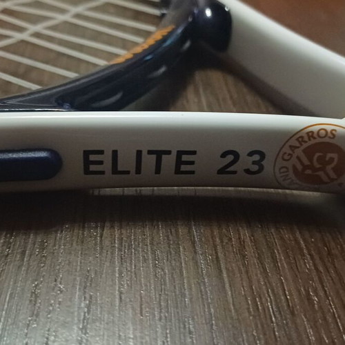 Wilson Rolland Garros Elite 23 junior tennis racket like new with case