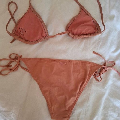 Roxy bikini set used, salmon color, size S