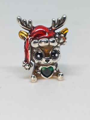 Christmas Charm Reindeer with Green Heart like new