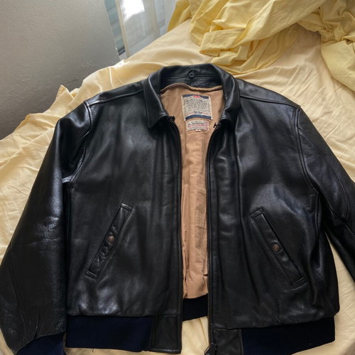 Levi’s leather bomber jacket like new, black, size M