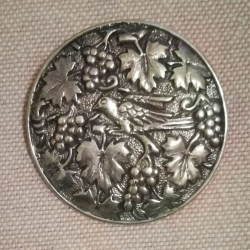 Silver brooch with bird and vine design new