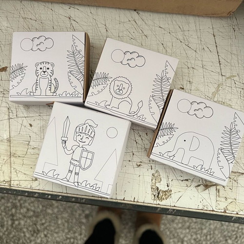 Painting boxes new, pack of 4, paper with various designs