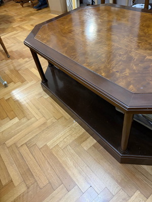 Polygonal coffee table like new, large 80 x 1.20