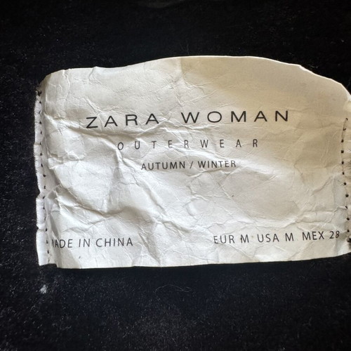 Zara leather jacket like new with fur lining, no belt, size M