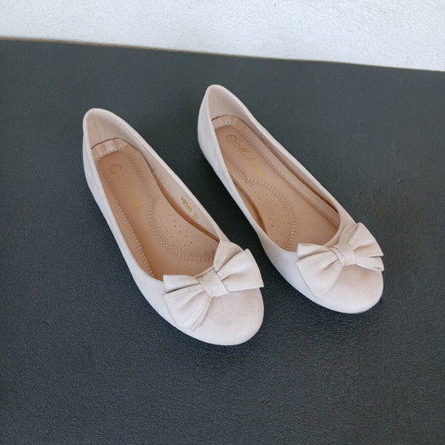 Moda plus women's pumps size 37 like new, beige