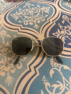Γυαλιά ηλίου Ray Ban σαν καινούργια, χρυσαφί