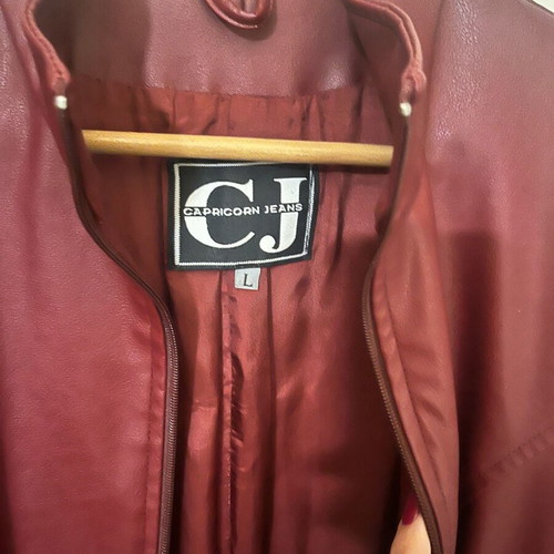 Women's burgundy coat CJ Capricorn Jeans like new, size Large