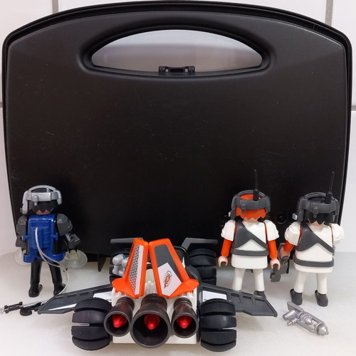 Playmobil Top Agents car with 3 figures and accessories used