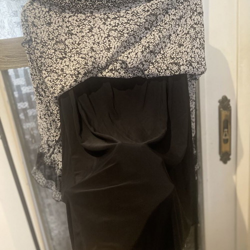 Gianni Rodini skirt like new, black and white, lined, below knee