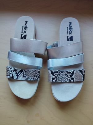 Walkx Women women's slippers natural leather new, size 41