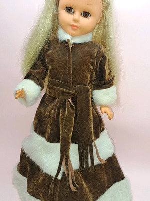 Viopad 70s doll like new, 45 cm tall with original suede coat