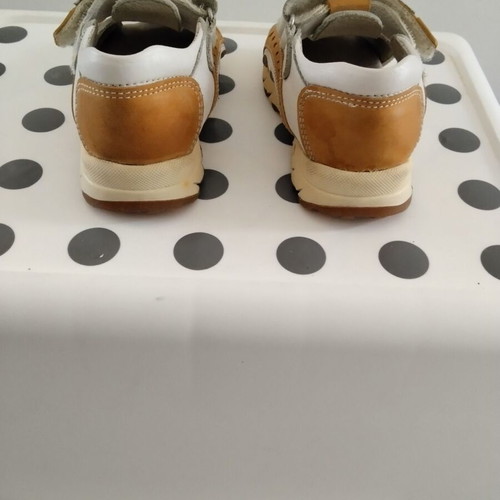Pablosky leather sandals size 21 like new