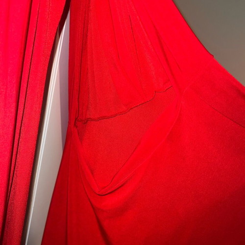Multifunctional long red dress with open back like new