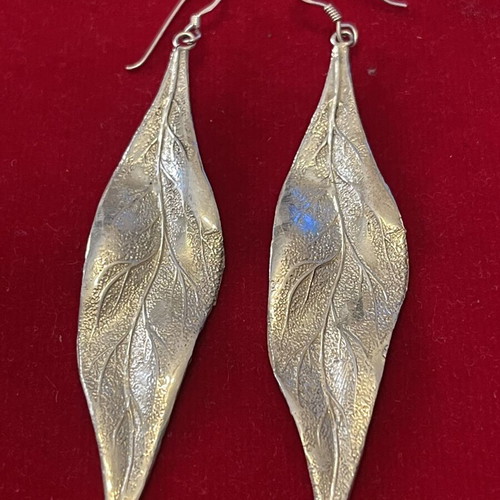 Silver 925 leaf earrings used