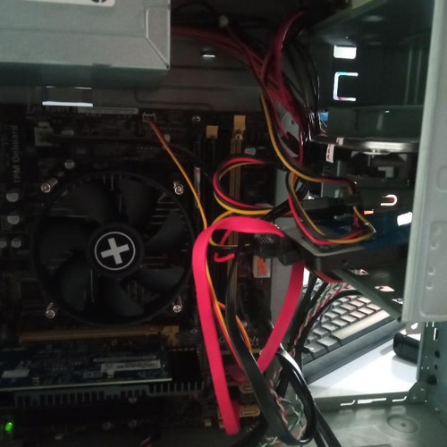 Pc i3 4150 with 6GB RAM and 2 hard drives used