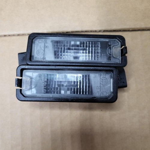 Volkswagen Golf 7.5 2019 Bleumotion headlights like new