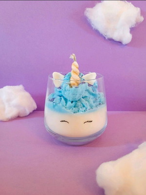 Cotton candy candle like new