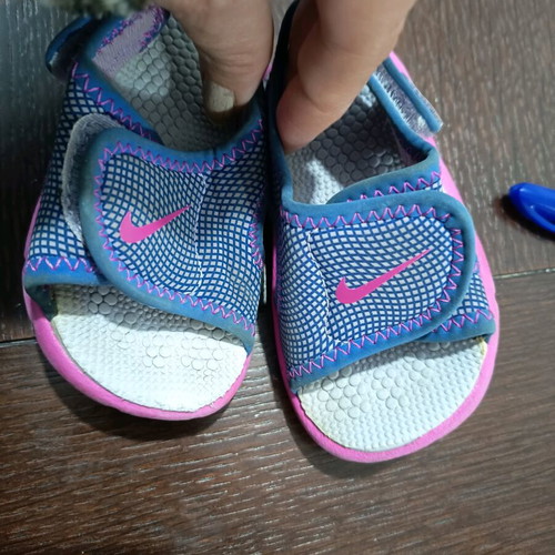 Branded baby shoes size 20 like new