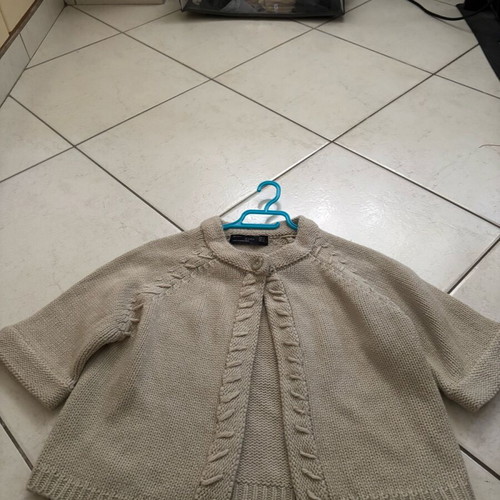 Zara knitted cardigan like new, open beige, size M