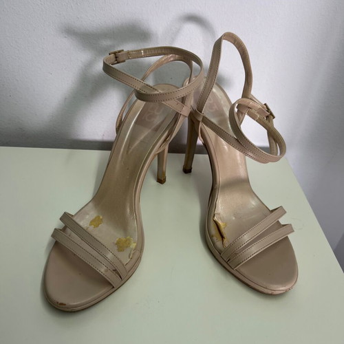 Luigi beige sandals with thin heel, size 38